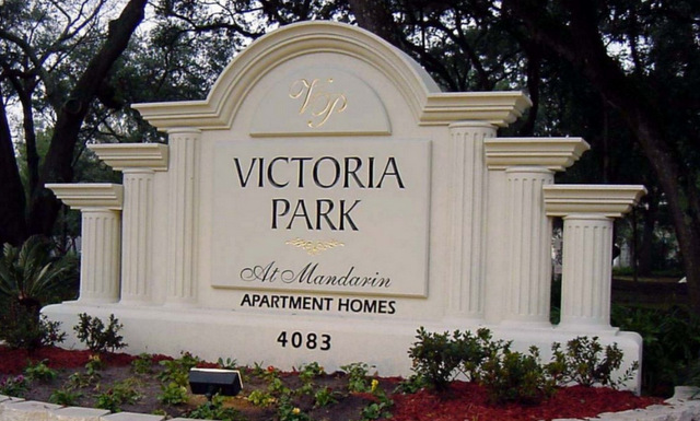 monument sign dimensional letters in West Palm Beach FL