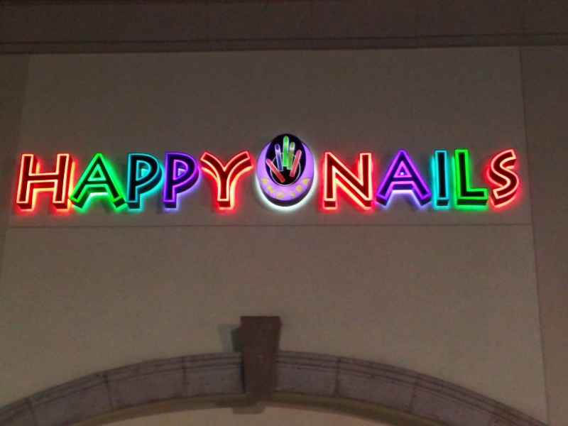 happy-nails